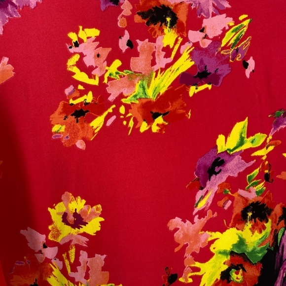 Investments Floral Flutter Sleeve Blouse size 1X - Picture 2 of 9